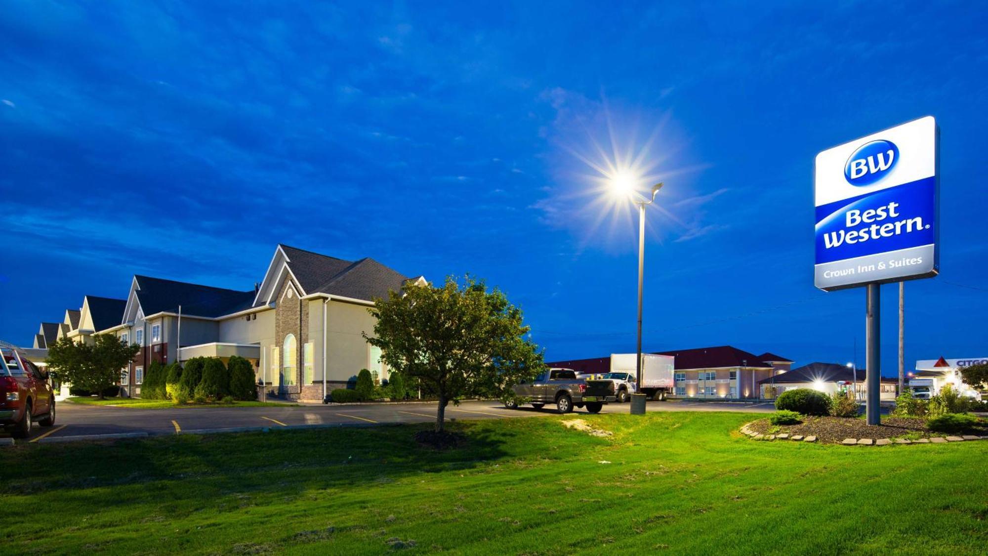 Best Western Crown Inn & Suites - Batavia Exterior photo