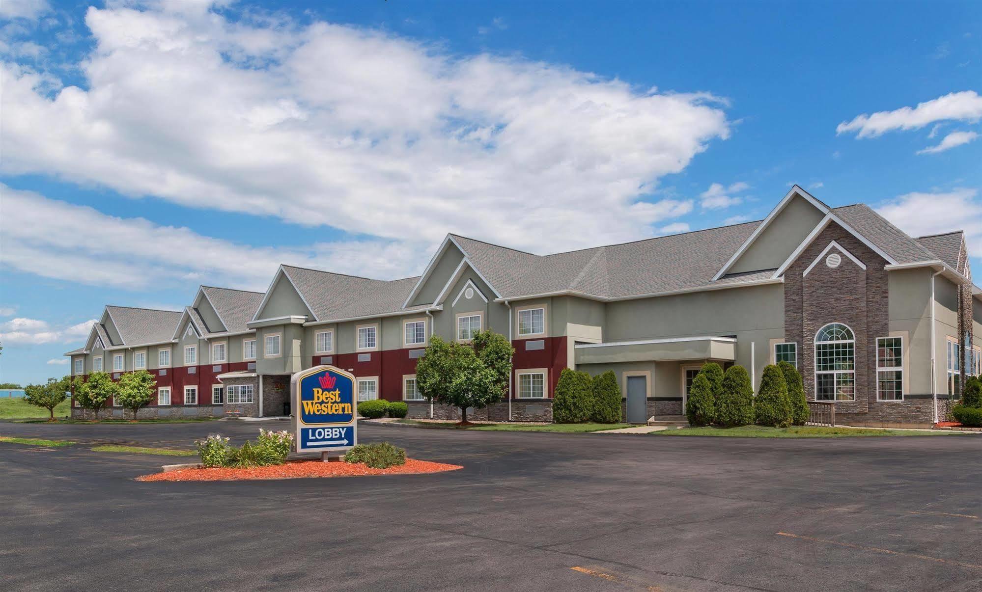 Best Western Crown Inn & Suites - Batavia Exterior photo